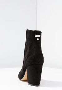 Topshop Botines bajos - black