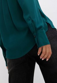 bonprix Camicetta - green