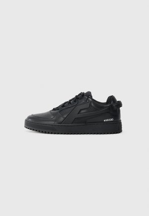 Baskets basses - black