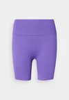 STUDIO SEAMLESS SHORTS - Punčochy - simply purple
