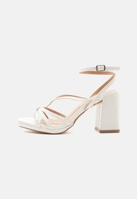 Δεν επιλέχθηκε, off white