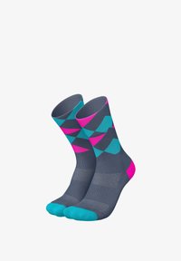 Selected, zucchero cyan