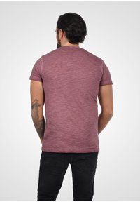 Solid SDCONLEY - T-shirts print - wine red