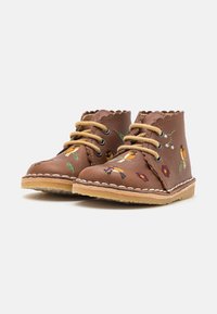 Petit Nord Copenhagen SCALLOP BOOT BIRDS UNISEX - Šņorējami puszābaki - hazelnut