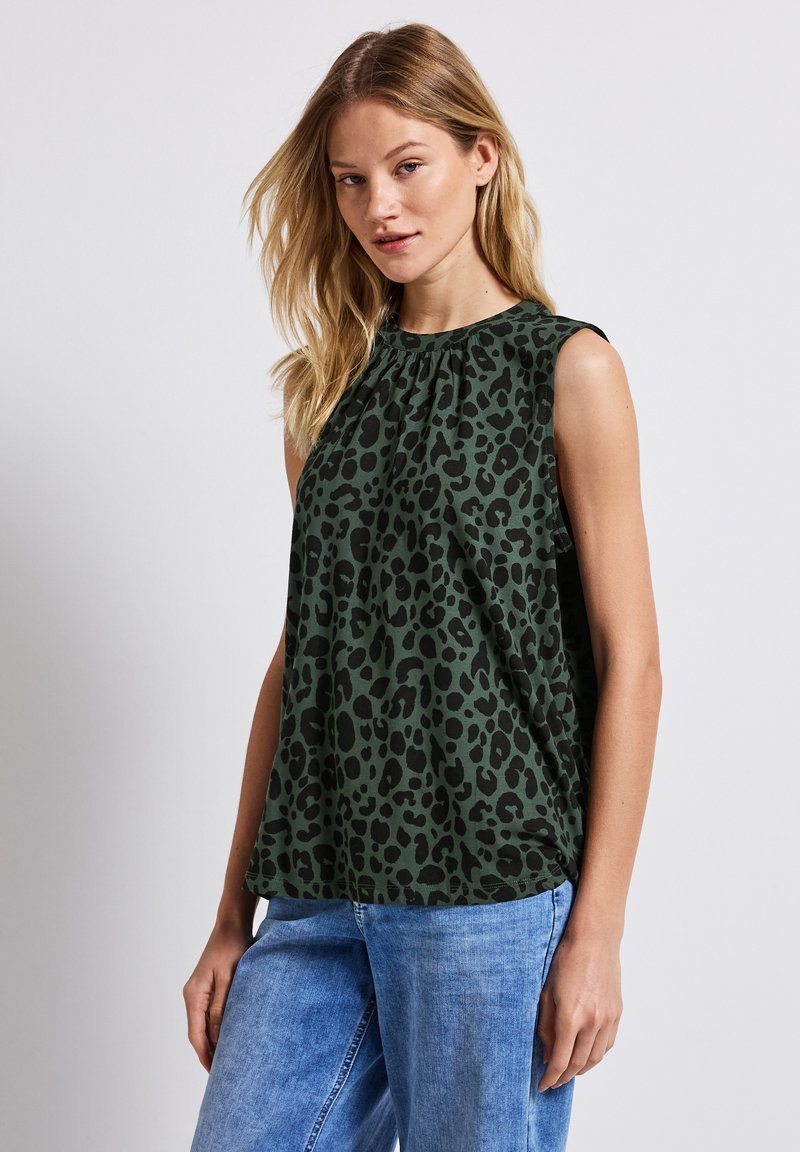 Street One - Top