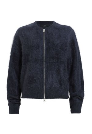 Marinblå bomberjacka tillverkad av mjukt, texturerat tyg med framfickor, ribbade mudd-ärmar och rund halsringning.