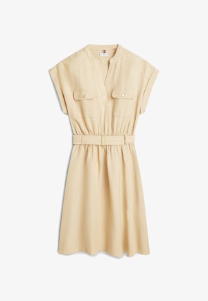 Tommy Hilfiger, BELTED RELAXED MINI SHIRT DRESS - Hverdagskjole - harvest wheat
