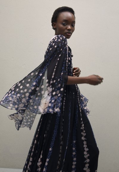 Erdem LONG SLEEVE CAPE EFFECT GOWN BOW NECK DETAIL - Ballkleid - black/multi