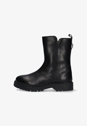 Schwarze Leder-Ankle-Boots mit glatter Oberfläche, elastischem Seitenpanel, Zuglasche und rutschfester Sohle. Mit einem dezenten Logo auf der Außenseite.
