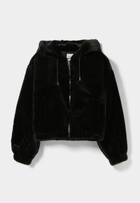 Svart kort faux fur-jacka med huva, dragkedjeslutning, elastiska ärmar och nederkant. Har en mjuk, plyschig textur med snodd-accenter.
