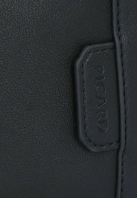 Picard YOURS 26 CM - Umhängetasche - schwarz