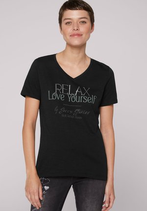 V-AUSSCHNITT UND GLITTER WORDING - T-Shirt print - black