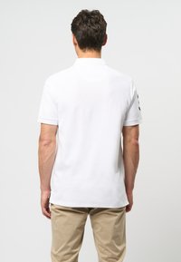 Thumbnail Image 2