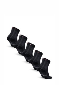 Sorte sportsock med ribbet tekstur og kontrastlogo. Medium længde, med polstrede såler og forstærkede hæle.