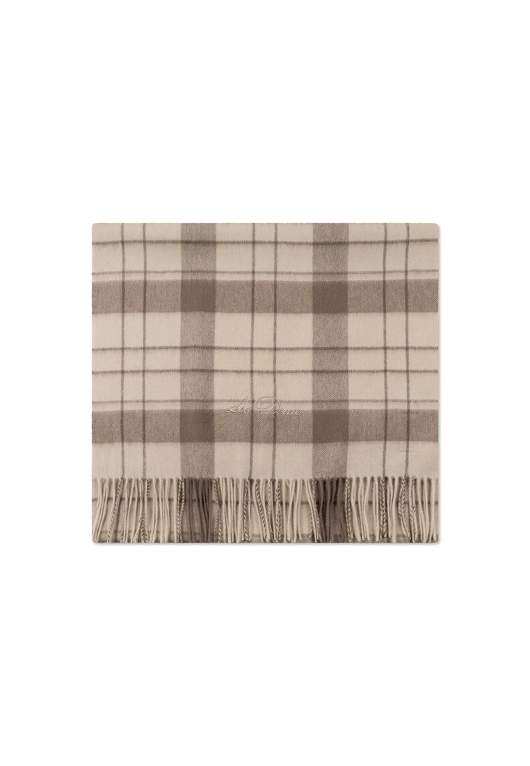 Sciarpa a scacchi in tonalità beige e marrone, con una texture morbida e bordi frangiati. Ricamo del marchio discreto vicino al fondo.