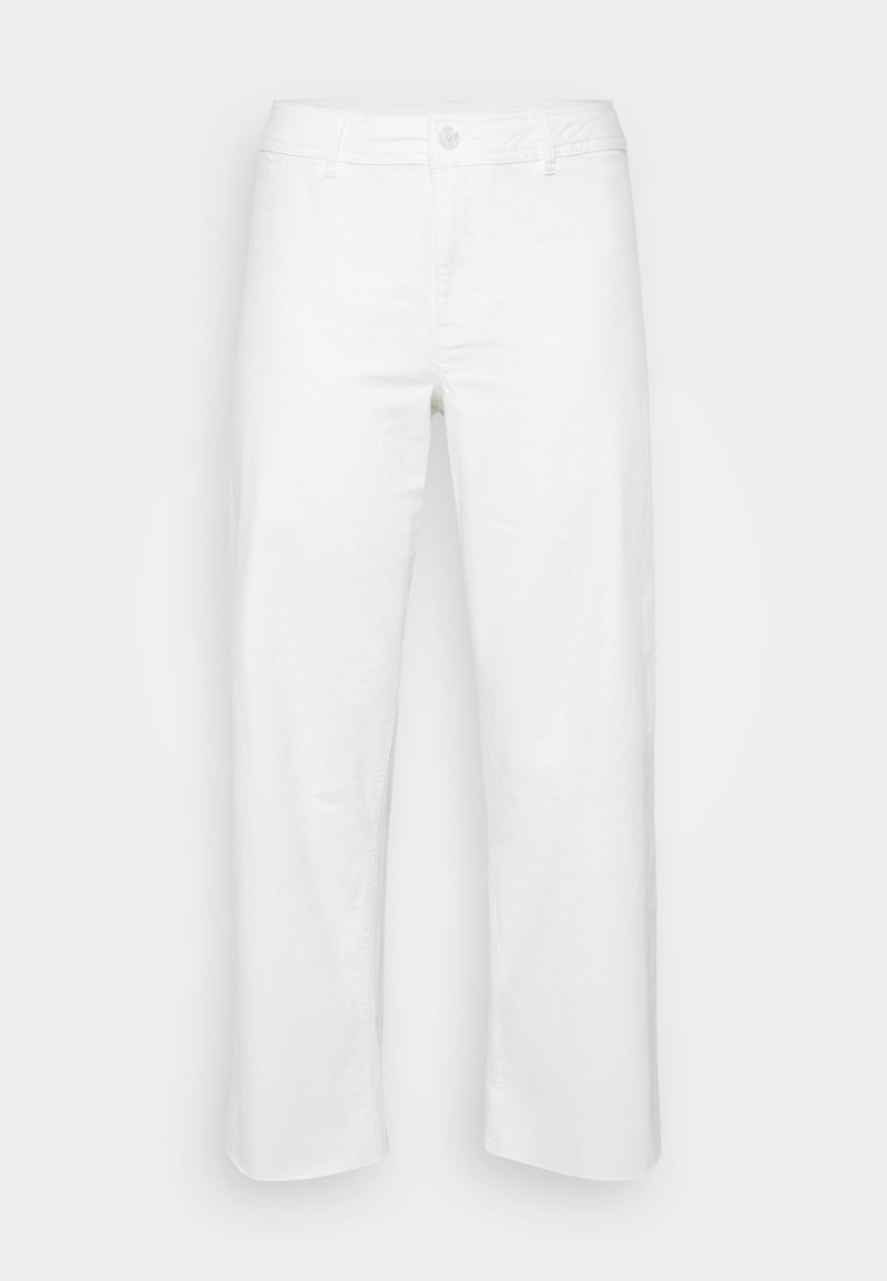 Vero Moda Curve Relaxed fit jeans wit Vero Moda Curve Relaxed fit jeans wit