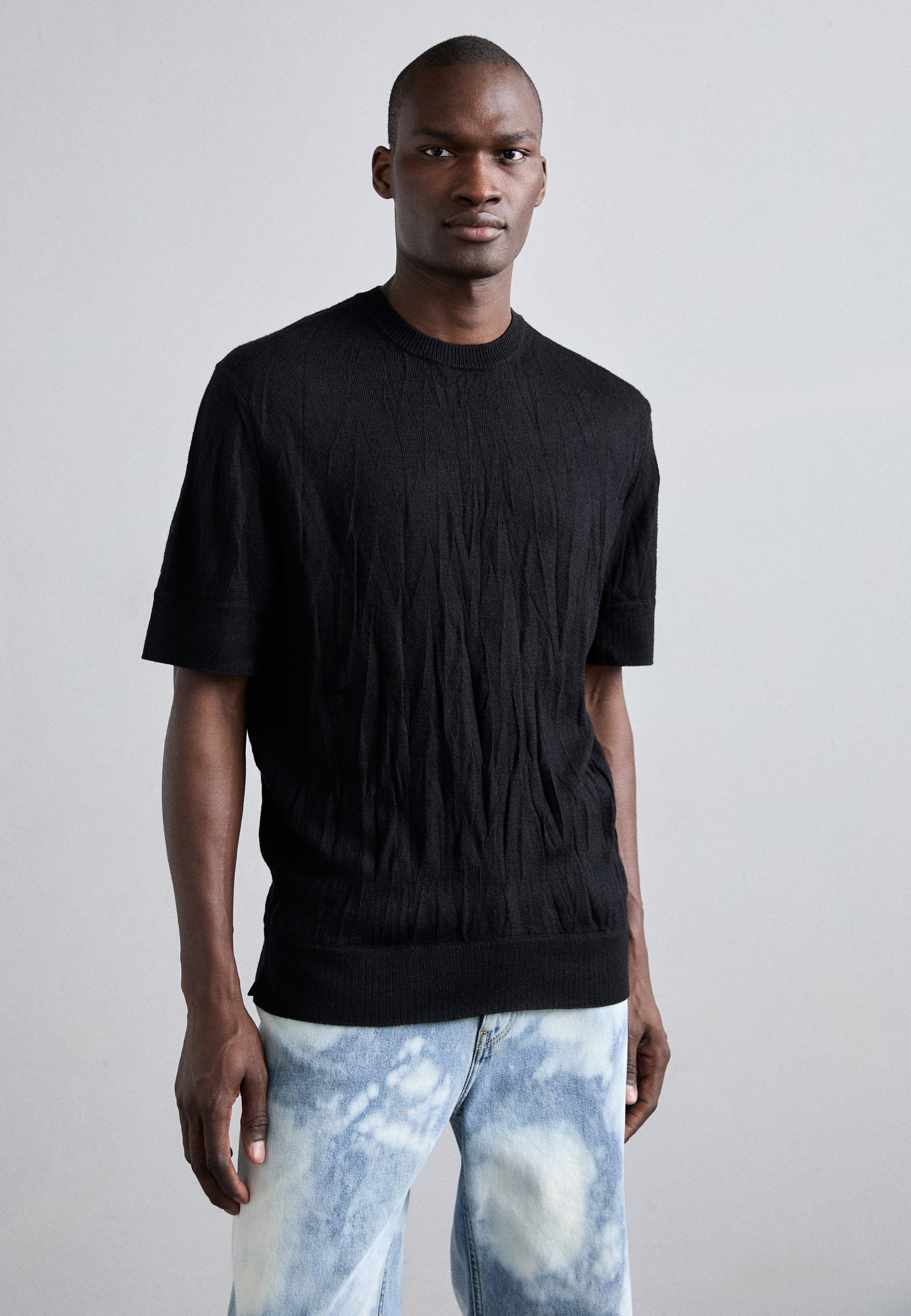 HELMUT LANG｜SHORT-SLEEVED ROUND NECK T-SHIRTS (Crushed Helmut Lang CRUSHED TEE - Print T-shirt - black - Zalando.ie