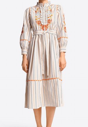 Hverdagskjole - beige