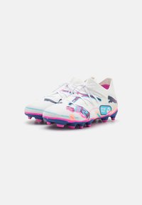 Puma FUTURE 7 MATCH VOL. UP FG/AG JR UNISEX - Botines de fútbol para terreno firme - white/luminous blue/poison pink/fizzy melon