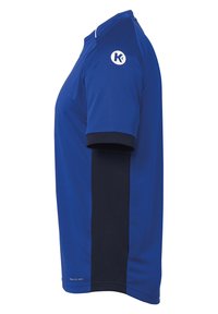 Blauw sportshirt met een ronde hals, korte mouwen en contrasterende donkerblauwe zijpanelen. Bevat een logo op de bovenkant van de linker mouw.