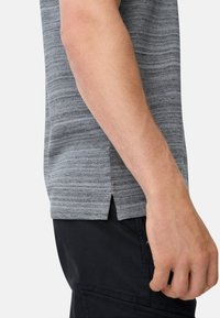 camel active MIT COOLING PERFORMANCE - T-shirts basic - stone blue