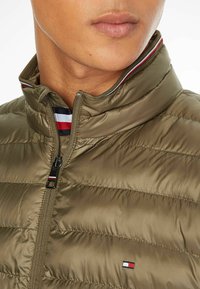 Tommy Hilfiger PACKABLE - Übergangsjacke - khaki