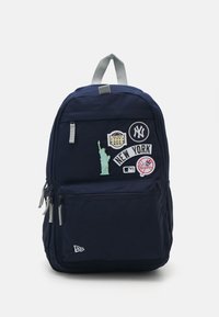 New Era MLB NEW YORK YANKEES PATCH DELAWARE PACK - Mochila - navy