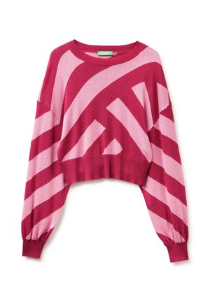 Suéter corto en un patrón a rayas rojo y rosa claro con hombros caídos y dobladillo acanalado. Material suave, ajuste holgado, diseño casual.