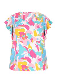 Kortærmet top med et farverigt abstrakt mønster i pink, gul og blå på en hvid baggrund, med en smocket halsudskæring.