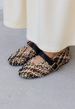 L37 FOREVER ON A SUNDAY - Riemchenballerina - yellow