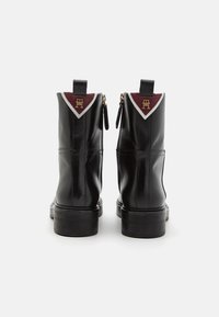 Tommy Hilfiger Boots à talons - black