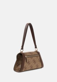 Brązowa torebka ze wzorem geometrycznym, teksturowanymi brązowymi paskami, zamkiem błyskawicznym i złotymi elementami. Kompaktowy design o kanciastej formie.