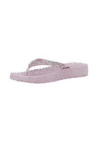 Chancla de color púrpura claro con textura y tira tipo thong decorada con brillantes strass, en ángulo para mostrar el perfil lateral sobre fondo blanco.