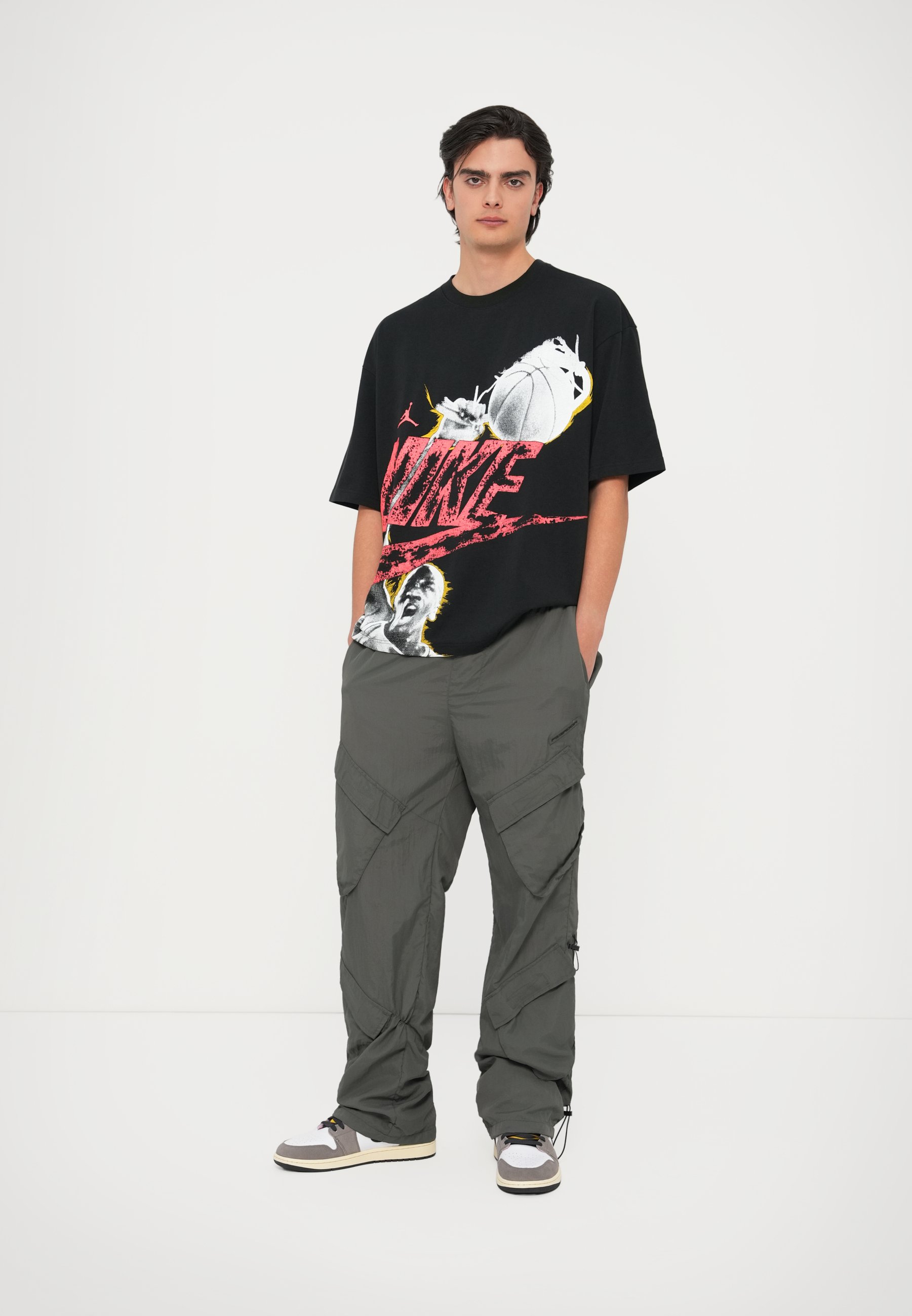 Jordan OVERSIZED - Tricou cu imprimeu - black/infrared/negru