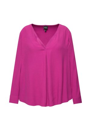 Langærmet top i levende fuchsia med dyb V-hals, blød tekstur og afslappet pasform med buet kant og knapmanchetter.