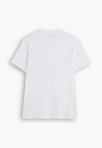 Tricou alb din bumbac, cu mâneci scurte, guler rotund, tiv drept, fără logo-uri sau modele vizibile. Textură moale, croială lejeră.