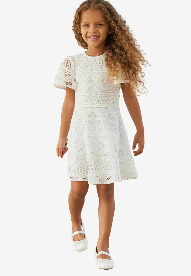 Lipsy FLUTTER SLEEVE REGULAR FIT - Koktailové šaty/večierkové šaty - ivory