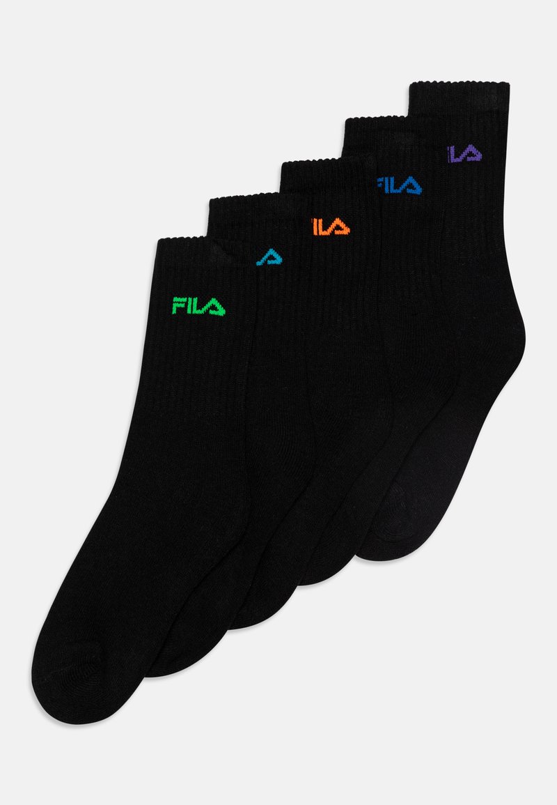 Conjunto de cinco meias de algodão pretas, com textura canelada e logos FILA bordados em cores contrastantes: verde, azul, laranja e roxo.