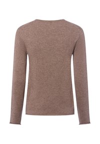 Brauner Pullover mit langen Ärmeln, glatter Textur, rundem Ausschnitt und gerader Passform. Minimale Nähdetails an den Bündchen und dem Saum.