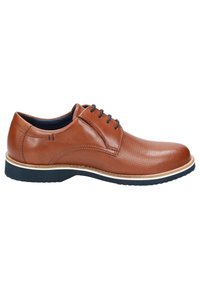 Scarpa elegante in pelle marrone con texture perforata, lacci blu e una suola intermedia bianca. Presenta una punta arrotondata e una suola in gomma blu navy.