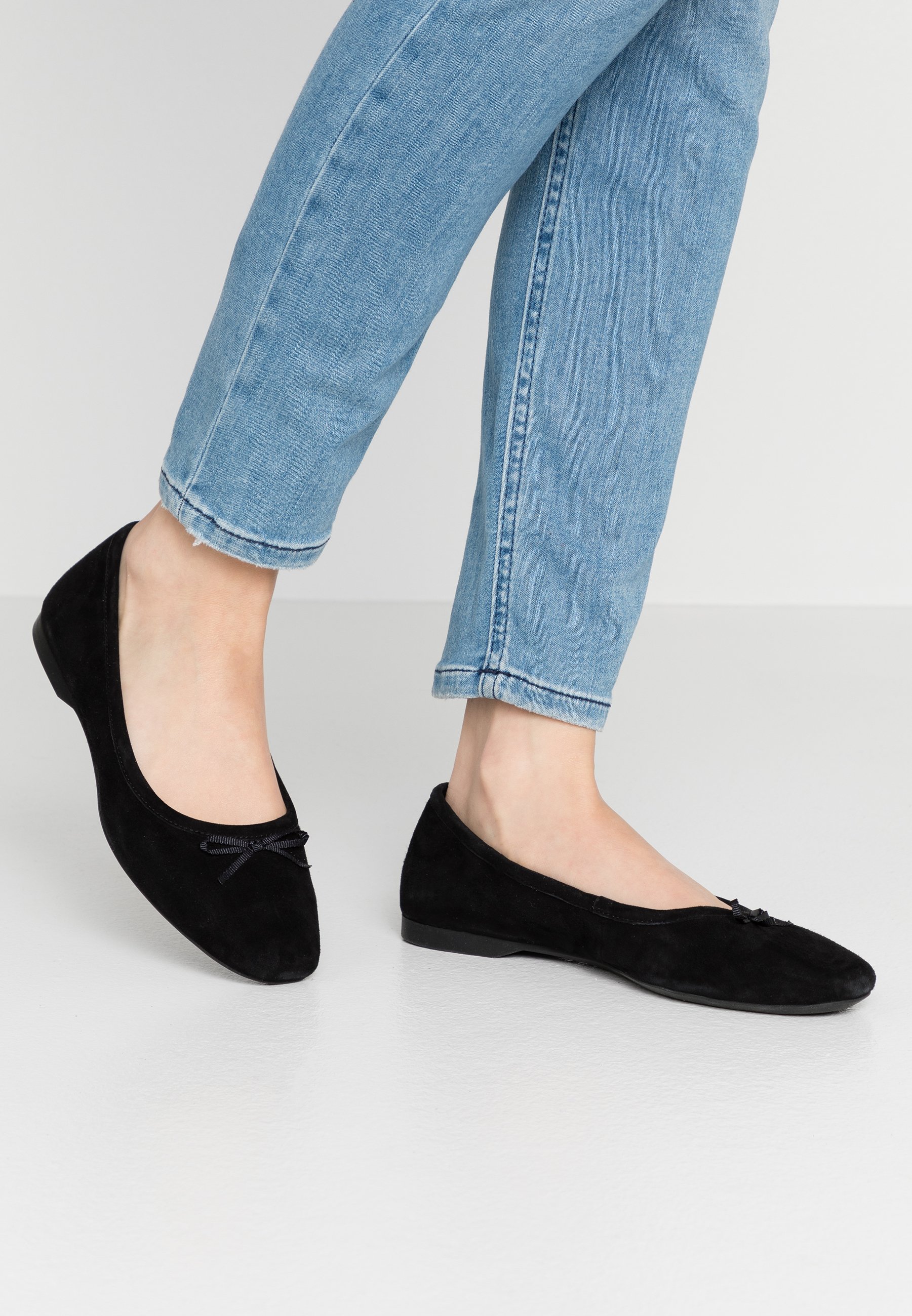 vagabond ballet flats