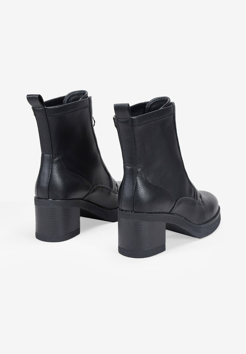 Botines Mujer BOSANOVA - Piel Vegana Con Tacón 7.5 Cm Y Cremallera Frontal