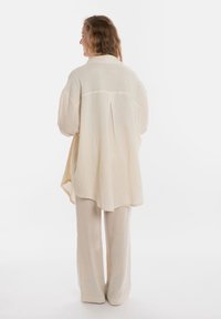 Knit Factory YUKI - Overhemdblouse - beige