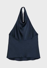 Haut sans manches en satin bleu marine avec col bénitier drapé et coupe ample, étalé à plat sur un fond gris clair.