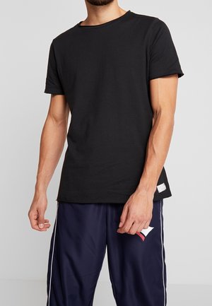 T-shirt basic