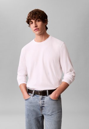 INTERLOCK SOLID CREWNE - Camiseta de manga larga - bright white
