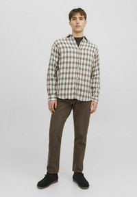 Jack & Jones JORGRACIA PARKER CHECK LS SN - Shirt - Chocolate Brown