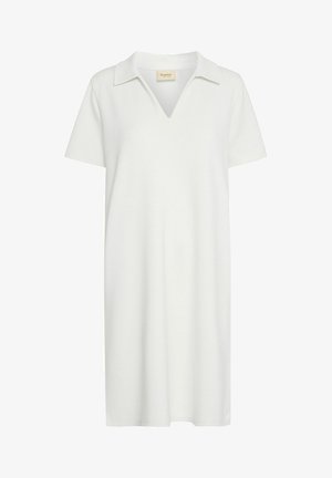 Valge puuvillane kleit, millel on polo kaelus, lühikesed varrukad ja mugav lõige. Omab V-kujulist lõiget ja sileda tekstuuri.