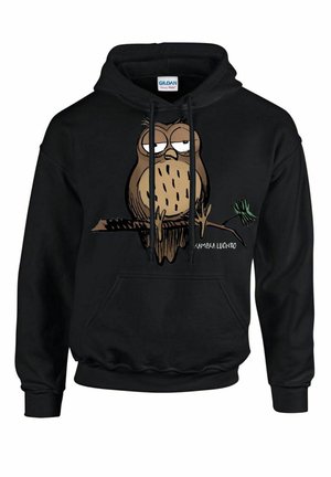 Zwarte hoodie met een cartoon uil ontwerp in bruin met overdreven ogen, zittend op een tak. Inclusief een voorzak en een capuchon met drawstring.