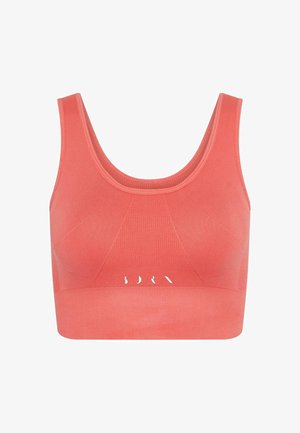 Top sportivo corallo con scollo a giro, texture a costine e logo sull'orlo. Presenta un design aderente per offrire supporto durante le attività.